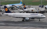 D-AIQL @ EDDF - Lufthansa preparing to park - by Robert Kearney