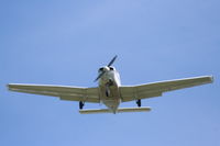 N600PF @ KDPA - Illinois Aviation Academy, Piper PA-28-161 N600PF on approach RWY 33 KDPA. - by Mark Kalfas