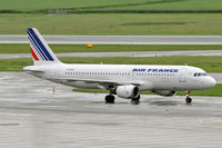 F-GFKZ @ LOWW - Air France - by Artur Bado?