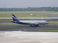 VP-BQV @ EDDL - Aeroflot, Airbus A320-214, CN: 2920, Aircraft Name:  V. Vasnetsov - by Air-Micha
