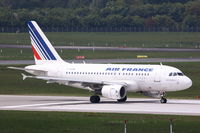 F-GUGM @ EDDL - Air France, Airbus A318-111, CN: 2750 - by Air-Micha