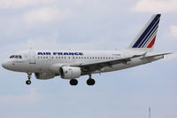 F-GUGN @ EDDL - Air France, Airbus A318-111, CN: 2918 - by Air-Micha
