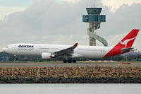 VH-QPD @ YSSY - At Sydney - by Micha Lueck