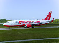 G-DLCH @ EGPH - Globespan B737 Taxiing to runway 06 - by Mike stanners