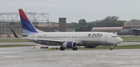 N3760C @ KMSL - taxiing at KMSP - by Todd Royer