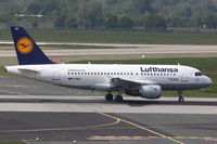 D-AILC @ EDDL - Lufthansa, Airbus A319-114, CN: 616, Aircraft Name: Rüsselsheim - by Air-Micha
