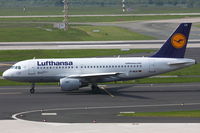 D-AILR @ EDDL - Lufthansa, Airbus A319-114, CN: 723, Aircraft Name: Tegernsee - by Air-Micha
