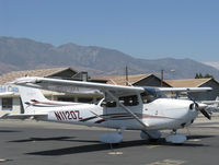 N1120Z @ SZP - 2006 Cessna 172S SKYHAWK SP II, Lycoming IO-360-L2A 180 Hp - by Doug Robertson