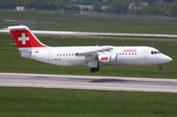 HB-IXV @ EDDL - Swiss, British Aerospace Avro RJ100, CN: E3274 - by Air-Micha