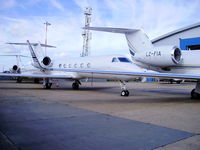 VP-CET @ EGGW - Cayman Jet Aviation Business Jets Gulfstream Aerospace	GIV-X (G450) - by Chris Hall