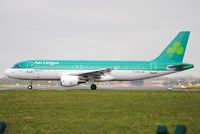 EI-CVC @ EIDW - Aer Lingus lining up r/w 28 - by Robert Kearney