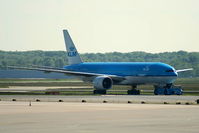 PH-BQA @ EHAM - KLM Royal Dutch Airlines - by Chris Hall