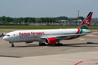 5Y-KQT @ EHAM - Kenya Airways - by Chris Hall