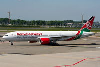 5Y-KQT @ EHAM - Kenya Airways - by Chris Hall