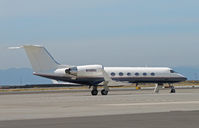 N2BG @ KOAK - Perini Corp (Framinghsam, MA) 1990 G-IV on North Field visitors ramp - by Steve Nation