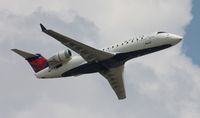 N8501F @ DTW - Pinnacle CRJ-200 - by Florida Metal