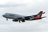 VH-OJI @ EDDF - Qantas Boeing B747-438 to approach on RWY25L inFRA/EDDF - by Janos Palvoelgyi