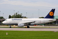 D-AIBB @ EGCC - Lufthansa Airbus	 A-319-114 c/n 4182 - by Chris Hall