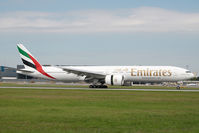 A6-ECV @ LOWW - Emirates Boeing 777-300 - by Dietmar Schreiber - VAP