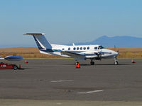 N18AF @ KAPC - 1994 Beech B200 King Air taxiing to RWY18R for flight home to Falcon Field (Mesa), AZ - by Steve Nation