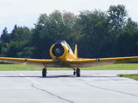 C-FRZW @ CYOO - Taxiing after a mid-afternoon flight......i love those nice lines! - by OshawaBuddha