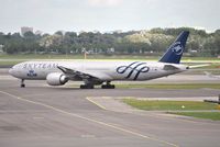 PH-BVD @ EHAM - SkyTeam B777 taxiing for departure - by Robert Kearney