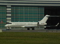 HB-INJ @ LOWW - Execujet BD-700 Globalexpress - by Andreas Ranner