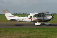 N5234J @ EGTK - Cessna T206H, c/n: T20608910 at Kidlington - by Terry Fletcher