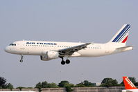 F-GFKU @ EGCC - Air France - by Chris Hall