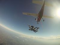F-GUTS @ LFQO - Skydiving With F-GUTS - by YN THOMAS