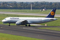 D-AIPM @ EDDL - Lufthansa, Airbus A320-211, CN: 104, Aircraft Name: Troisdorf - by Air-Micha