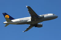 D-AILL @ EDDL - Lufthansa, Airbus A319-114, CN: 689, Aircraft Name: Marburg - by Air-Micha