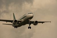 EI-DTB @ EGLL - Taken at Heathrow Airport, June 2010 - by Steve Staunton