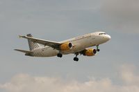 EC-KMI @ EGLL - Taken at Heathrow Airport, June 2010 - by Steve Staunton