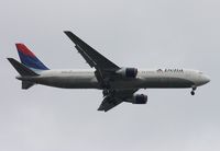 N136DL @ MCO - Delta 767-300 - by Florida Metal
