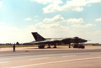 XH558 @ MHZ - Vulcan B.2 of the Vulcan Display Flight based at RAF Waddington on the flight-line at the 1988 RAF Mildenhall Air Fete. - by Peter Nicholson