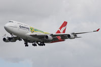 VH-OJS @ EGLL - Qantas 747-400