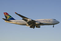 ZS-SAZ @ EGLL - South African Airways 747-400 - by Andy Graf-VAP