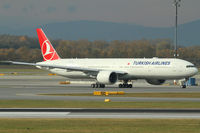 TC-JJE @ VIE - Turkish Airlines - by Joker767
