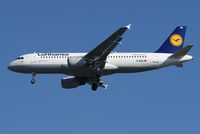 D-AIQD @ LOWW - Lufthansa - by FRANZ61