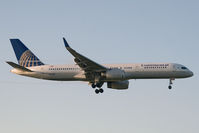 N14106 @ EGLL - Continental Airlines 757-200
