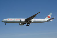 C-FITL @ EGLL - Air Canada 777-300