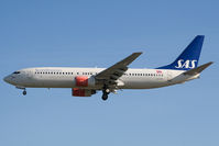 LN-RPM @ EGLL - Scandinavian Airlines 737-800 - by Andy Graf-VAP