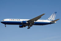 N648UA @ EGLL - United Airlines 767-300
