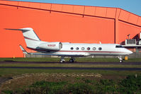 N1902P @ EGGW - Gulfstream Aerospace GIV-X (G450), c/n: 4192 at Luton - by Terry Fletcher