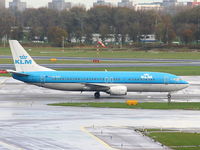 PH-BDT @ EHAM - KLM Royal Dutch Airlines - by Chris Hall