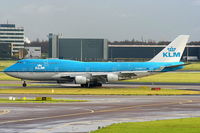PH-BFV @ EHAM - KLM Royal Dutch Airlines - by Chris Hall
