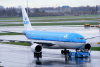 PH-AOF @ EHAM - KLM Royal Dutch Airlines - by Chris Hall