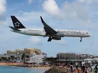 N936UW @ TNCM - Landing on Prinses Juliana Airport St Maarten - by Willem Goebel