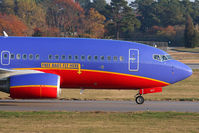 N937WN @ ORF - Forebody shot of Southwest Airlines N937WN showing the Free Bags Fly Here graphic as it taxis to the gate after arrival from Chicago Midway Int'l (KMDW) as FLT SWA661. - by Dean Heald
